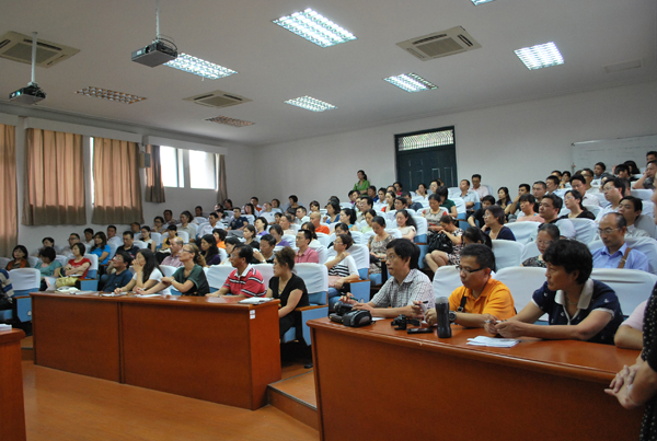 2012级新生家长见面会